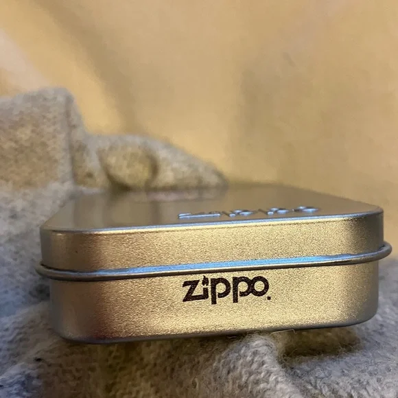 Playboy Silver Lighter - Picture 4 of 5